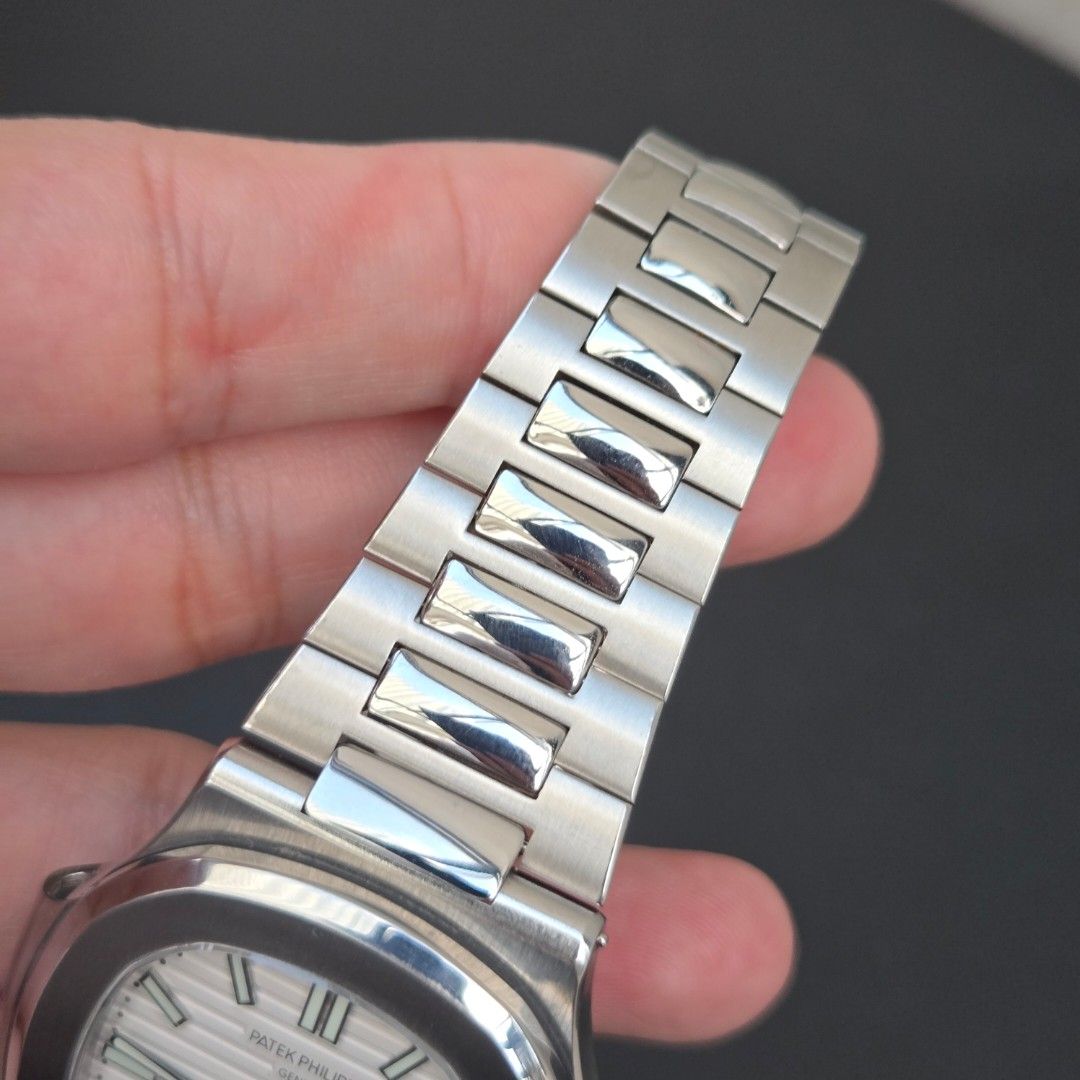 Patek Philippe Nautilus Watch (Category: Men's Watches) located in Quezon City. Submitted by flipandfind (Listing ID 1470516510, Image 3). Description: .