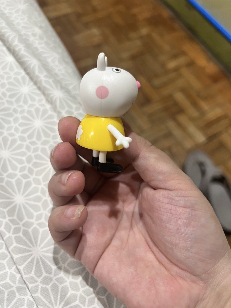 Peppa pig 🇺🇸 (Category: Kids Toys) located in Paranaque City. Submitted by arianem031087 (Listing ID 1470457755, Image 3). Description: .