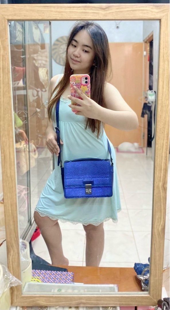 Phillip Lim (Category: Luxury Bags & Wallets) located in San Mateo. Submitted by kluxuryy (Listing ID 1470495648, Image 2). Description: OFFER YOUR PRICE NEGOTIABLE.