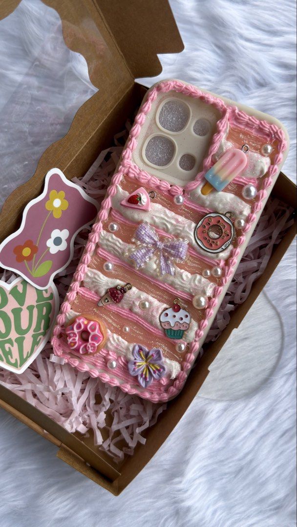 Phone Charm Case (Category: Cases & Sleeves) located in Manila. Submitted by geezaam (Listing ID 1470385225, Image 1). Description: 💖 Selling Custom Phone Charm Cases! 📱✨ Cute, personalized, and made just for you! 🥰 ✨ Available for ANY phone model 🎀 Customize it with your favorite charms! 📩 PM me if you’re interested! Thank you so much! 💕 🚚 Delivery: Lalamove / J&T 💸 Payment: Gcash/Maribank (PAYO) Location: Pasig/Taytay .