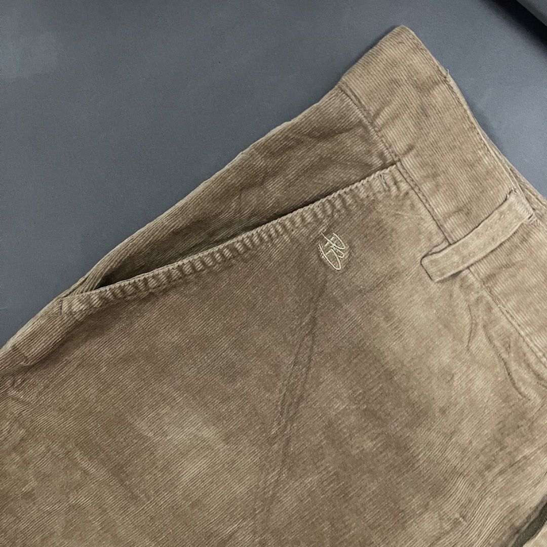 Pierre Balmain Corduroy Jeans. (Category: Jeans) located in Butuan. Submitted by rittzfinds_8600 (Listing ID 1470349890, Image 3). Description: Condition: Excellent Flaws: None Size: 31-32 Length: 39 Hem: 9.