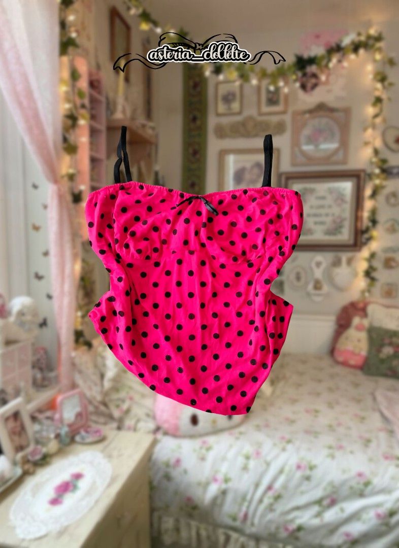 Pink Black Polka Dot Camisole Cami Top (Category: Sleeveless) located in Digos. Submitted by asteria_dollette (Listing ID 1470510628, Image 1). Description: :¨ ·.· ¨: `· . size: m-l ⋆.˚🎀⋆࿐♡⋆.˚ length: 18” || bust: 34” || waist: 34” || mine: ₱99 grab: ₱150 steal: ₱200 lock: ₱250 (yours) ໒꒰ྀི´ ˘ ` ꒱ྀིა ˚ʚ♡ɞ˚ 𝐦𝐢𝐧𝐞/𝐠𝐫𝐚𝐛/𝐥𝐨𝐜𝐤 𝐞𝐧𝐝𝐬 𝐨𝐧 𝐨𝐜𝐭 𝟑𝟎 || 𝟏𝟎:𝟎𝟎 𝐩𝐦 ˚ʚ♡ɞ˚ 𝐬𝐡𝐢𝐩𝐩𝐢𝐧𝐠 𝐨𝐟 𝐢𝐭𝐞𝐦𝐬: 𝐟𝐫𝐢𝐝𝐚𝐲 & 𝐦𝐨𝐧𝐝𝐚𝐲 ˚ʚ