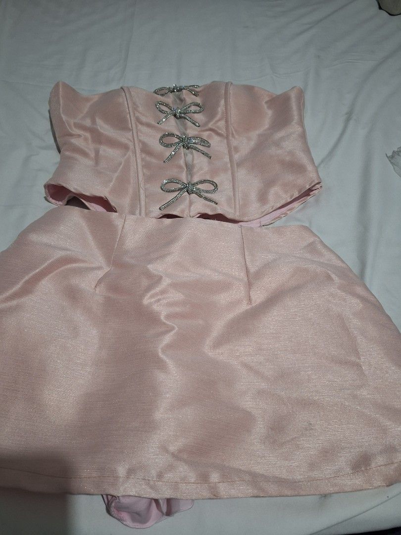 Pink corset / coquette set (Category: Sets or Coordinates) located in Makati City. Submitted by swifthorse-e4b7 (Listing ID 1470502779, Image 2). Description: Pink corset and skirt with ribbon details Fits small Used only once for an event.