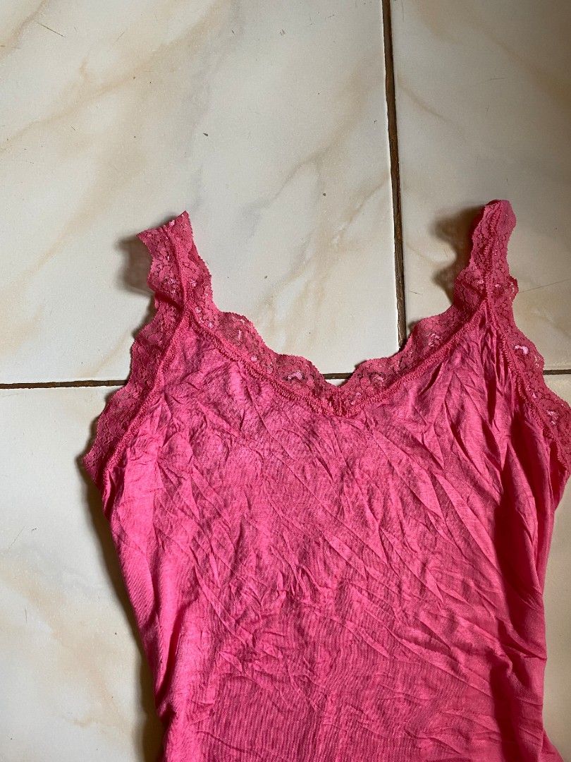 Pink Lace Cami Top (Category: Sleeveless) located in Roxas City. Submitted by xyddvs (Listing ID 1470382271, Image 3). Description: small to med no issue.
