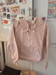 (Category: ) located in . Submitted by preloved-bycath (Listing ID 1470355544, Image 1). Description: .
