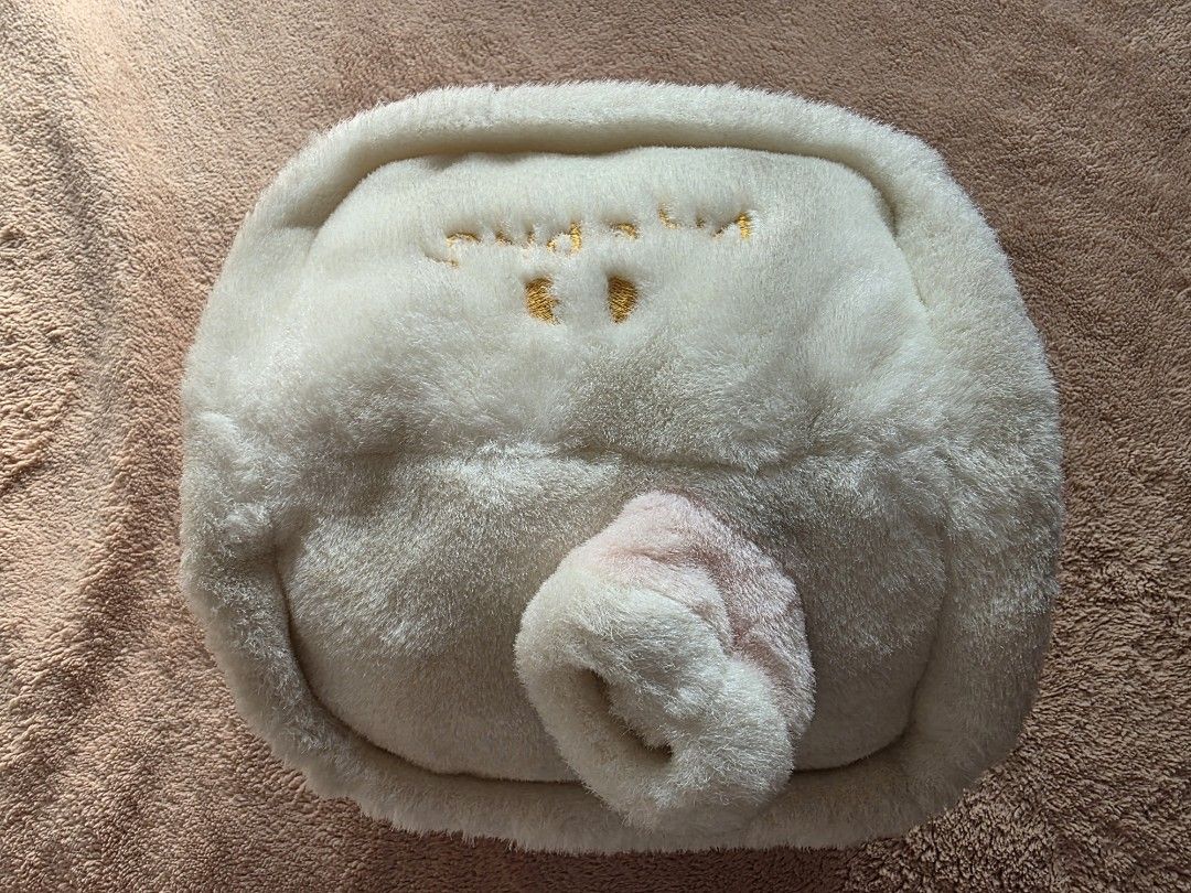 Piyo Piyo Pink Plush House (Category: Plushies & Soft Toys) located in Manila. Submitted by animestuffsshop (Listing ID 1470350090, Image 2). Description: Piyo Piyo Pink Plush House - Official - WYSIWYG MOD: JNT, LBC COP, Lalamove MOP: GCASH.