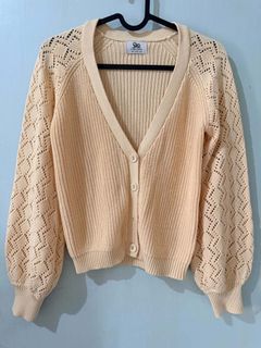 (Category: ) located in . Submitted by bela_goodfinds (Listing ID 1470410634, Image 1). Description: .