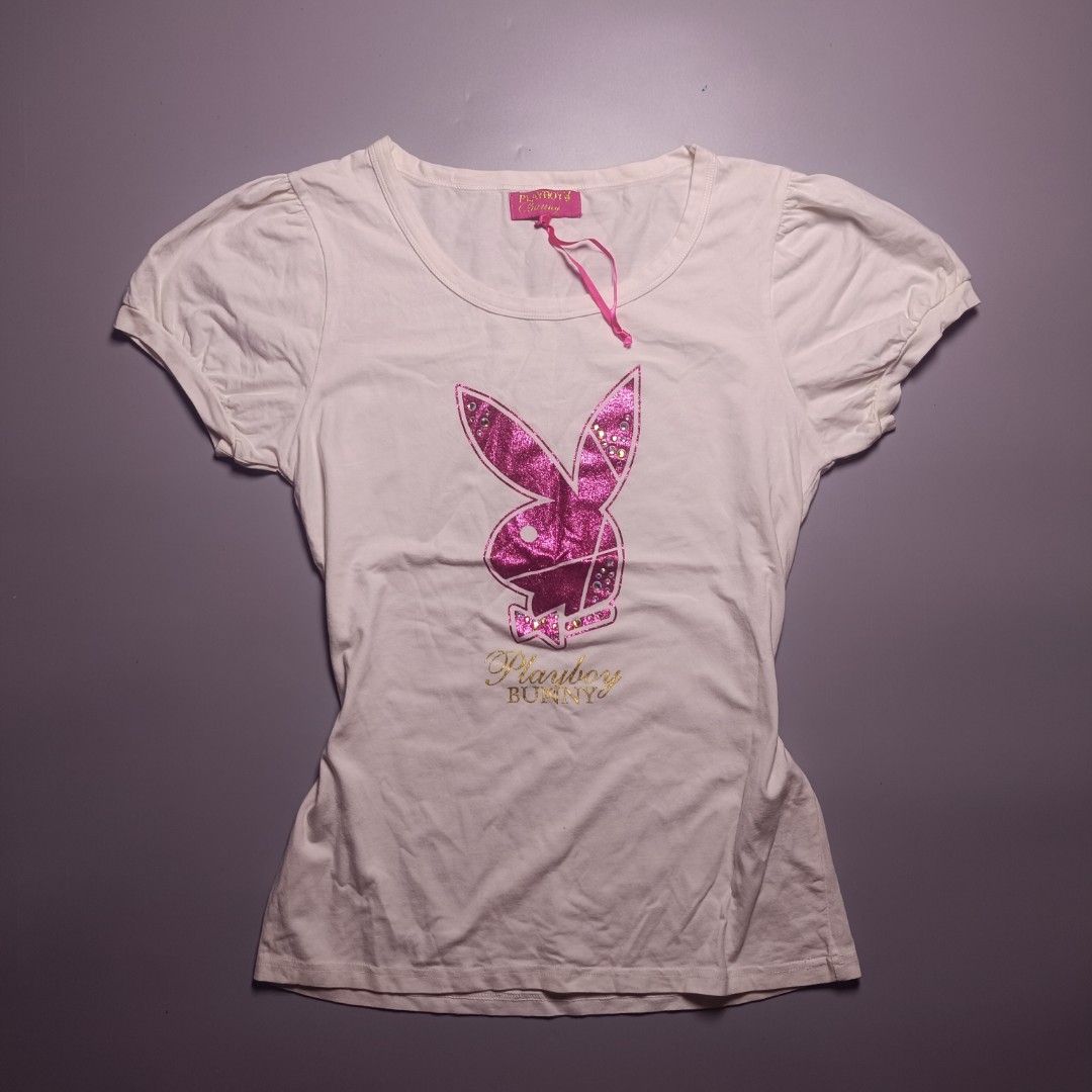 Playboy Bunny Mid Logo in White (Category: Blouses) located in Las Pinas. Submitted by jmbl.thrds (Listing ID 1470384228, Image 1). Description: Playboy Bunny Mid Logo in White 17 width 23.5 length No flaws.