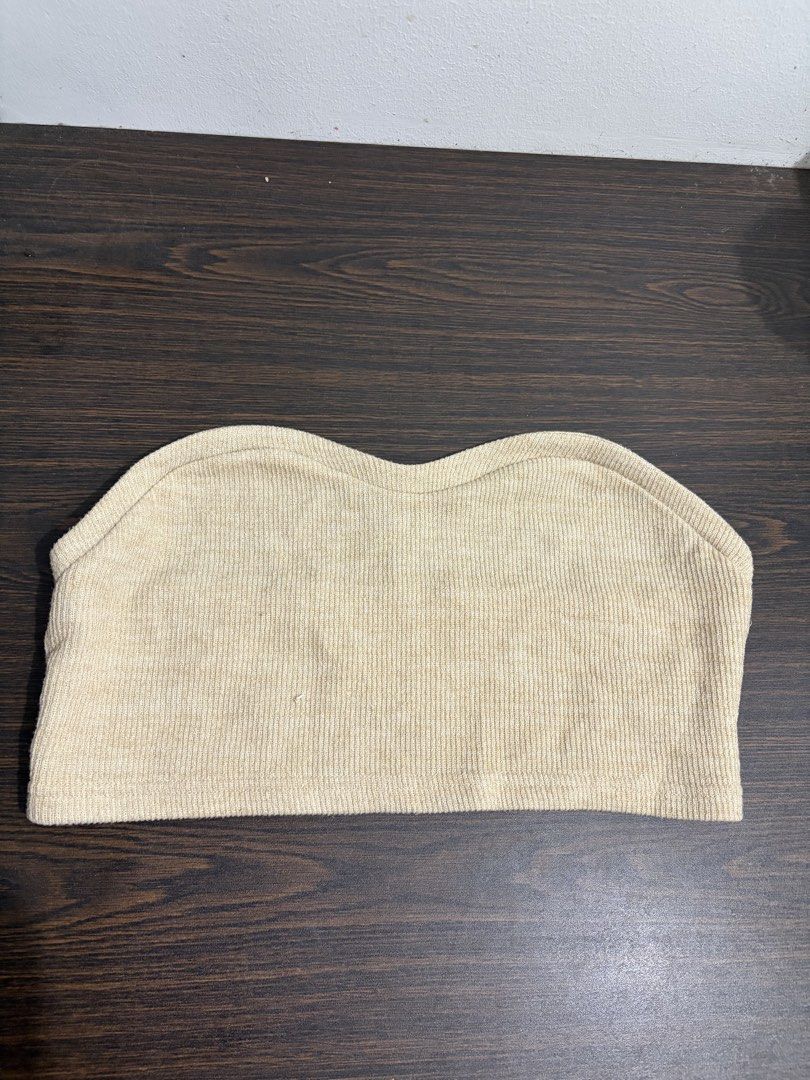 Plus size sexy tube top (Category: Sleeveless) located in Taguig. Submitted by preloved_by_janel (Listing ID 1470508757, Image 1). Description: - Color: Creamy beige - Material: Stretchy ribbed knit - Size on tag 1xl.