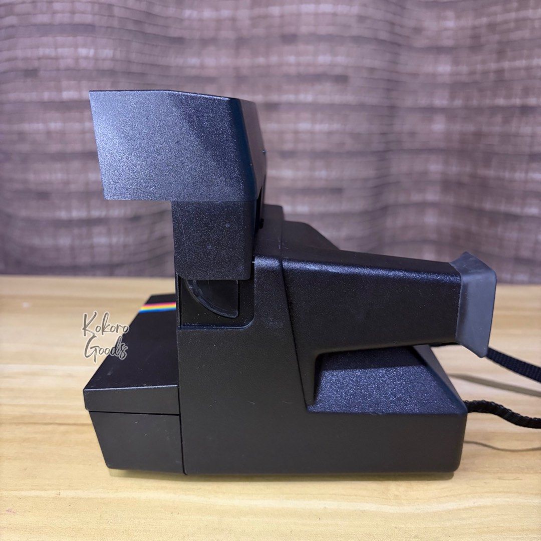 Polaroid Spirit 600 CL Instant Camera (Category: Cameras) located in Caloocan City. Submitted by lynaldeax (Listing ID 1470427629, Image 2). Description: Polaroid Spirit 600 CL Camera RARE Film & Battery pack Tested Clean Lens Viewfinder Ok Flash working - Lighten / Neutral / Darken Function - Portrait / Landscape - Built in Automatic Flash *uses Polaroid 600 Film Inclusions: Camera .