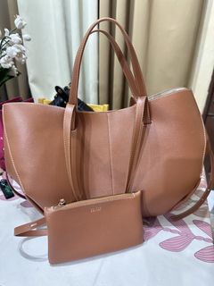 (Category: ) located in . Submitted by bybellapreloved (Listing ID 1470546396, Image 1). Description: .