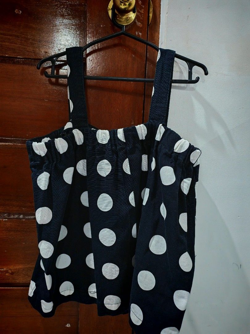 Polka Top (Category: Sleeveless) located in Bulacan. Submitted by mandjays (Listing ID 1470471221, Image 2). Description: Polka Top. Bought also here in Carousell..
