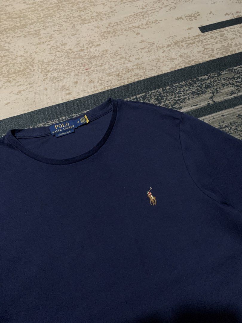 Polo Ralph Lauren custom slim fit (Category: Formal Shirts) located in Cebu City. Submitted by thriftsh1t.ph (Listing ID 1470502872, Image 3). Description: W20 L27.