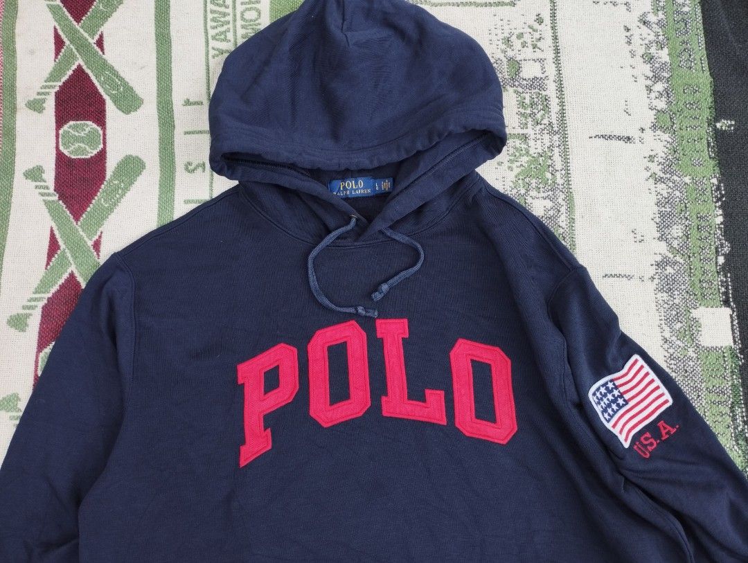 POLO RALPH LAUREN USA ACRIPT PATCH HOODIE (Category: Hoodies) located in Zamboanga. Submitted by vintagetreasures.zc (Listing ID 1470516577, Image 2). Description: Polo RL USA Script Patch Hoodie 23W / 27L 10/10 Colour Rate Excellent Condition No Issue / Need Wash lang 1800 + SF.