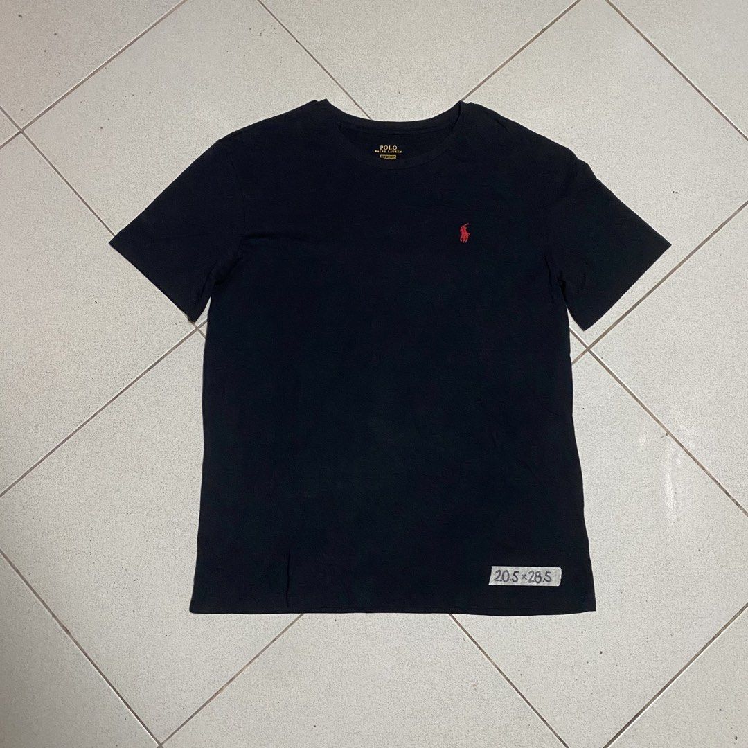 polo rl basic tee (Category: Tshirts & Polo Shirts ) located in Taguig. Submitted by xi_xxix1129 (Listing ID 1470437751, Image 1). Description: large on tag 20.5x28.5” as new condition 10/10 499php +sf no cod taguig location 📩📩📩.