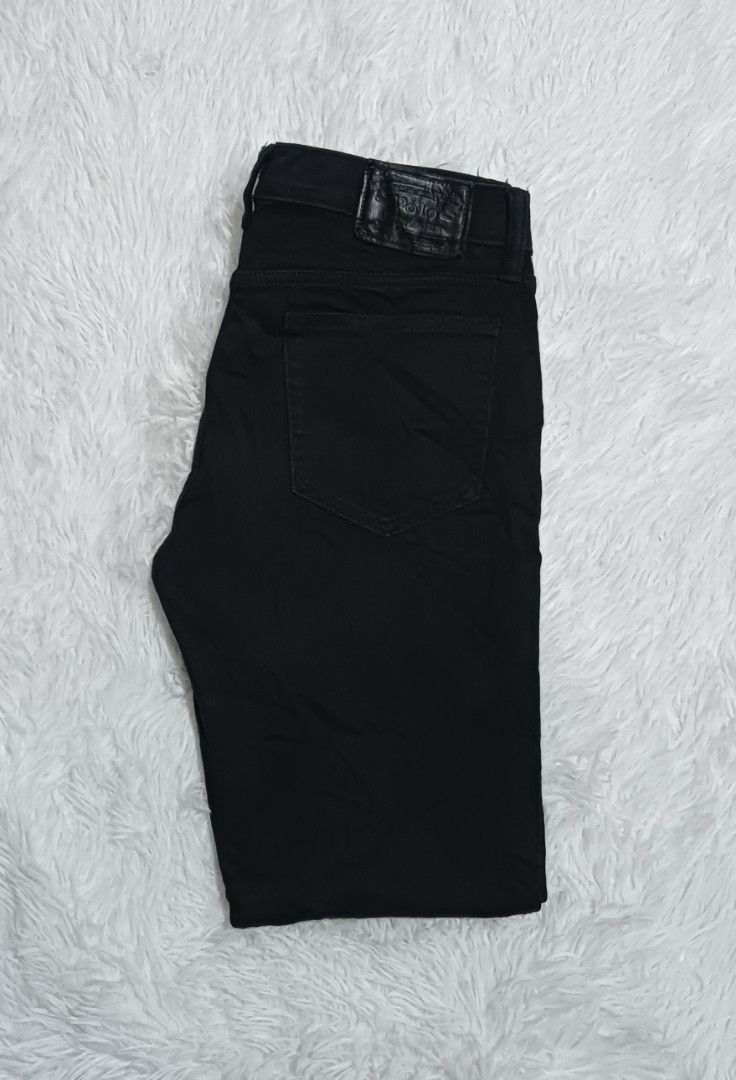Polo RL Jeans (Category: Jeans) located in Ozamiz City. Submitted by meshthrift11 (Listing ID 1470359418, Image 2). Description: Size 30-31 stretchable no issue super black.
