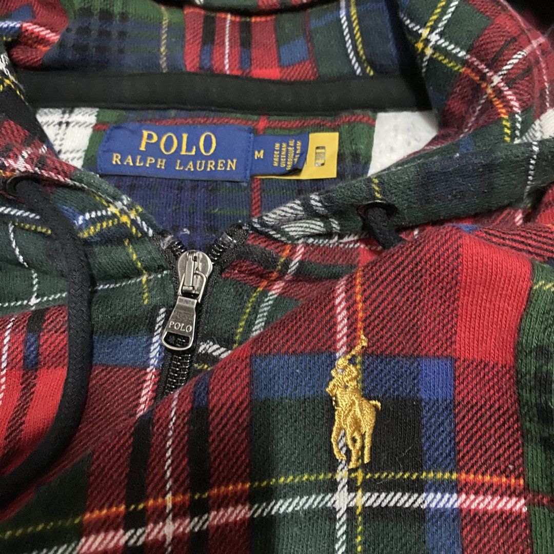 polo rl zip hoodie (Category: Coats, Jackets and Outerwear) located in Taguig. Submitted by xi_xxix1129 (Listing ID 1470434989, Image 3). Description: medium on tag 22x26” excellent sana issue last pic 1599php +sf no cod taguig location 📩📩📩.