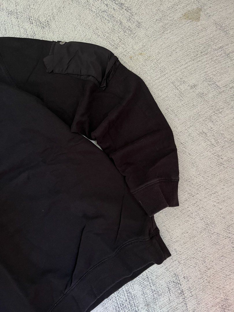 polo sport sweater (Category: Coats, Jackets and Outerwear) located in Manila. Submitted by lesterrrrrr (Listing ID 1470466089, Image 3). Description: .