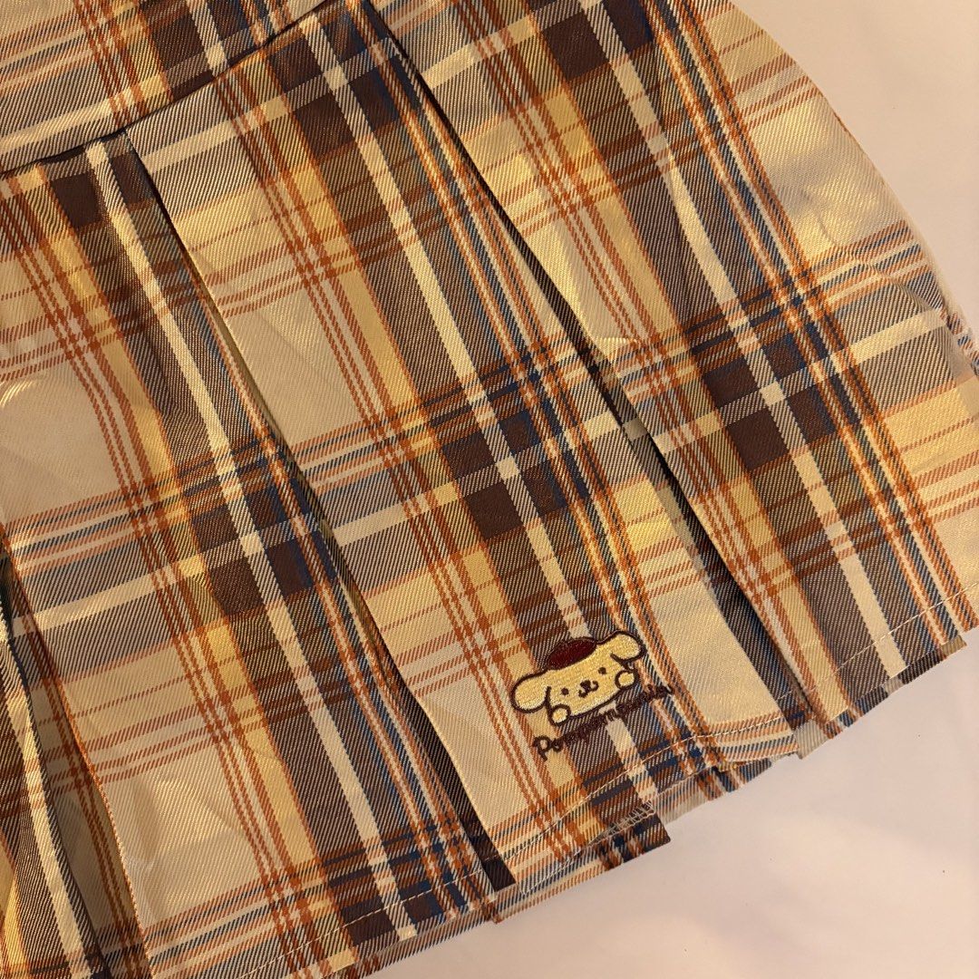 Pompompurin cute plaid skirt (Category: Skirts) located in Quezon City. Submitted by kaelian_couture (Listing ID 1470397863, Image 2). Description: .