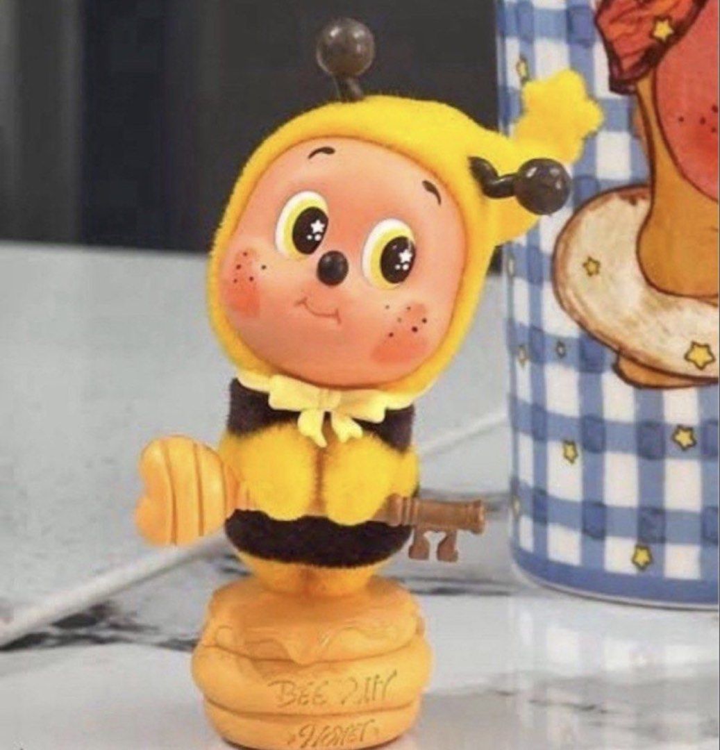 POP MART Twinkle Twinkle Bee Your Honey Figure blister, Toys ...