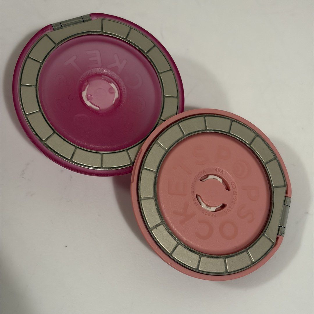 Popsockets Kick-out (Category: Mounts & Holders) located in Paranaque City. Submitted by gingershoppe (Listing ID 1470377202, Image 2). Description: Popsockets Kick-out ₱ 1,200 each ₱2k for bundle of two Shipping c/o buyer Thanks.