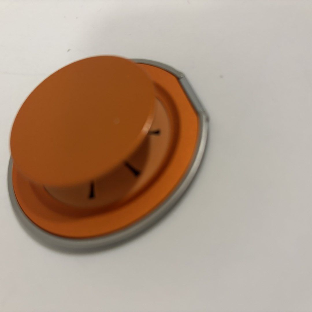 Popsockets Low Pro Orange (Category: Mounts & Holders) located in Paranaque City. Submitted by gingershoppe (Listing ID 1470376912, Image 3). Description: Popsockets Low Pro Orange.