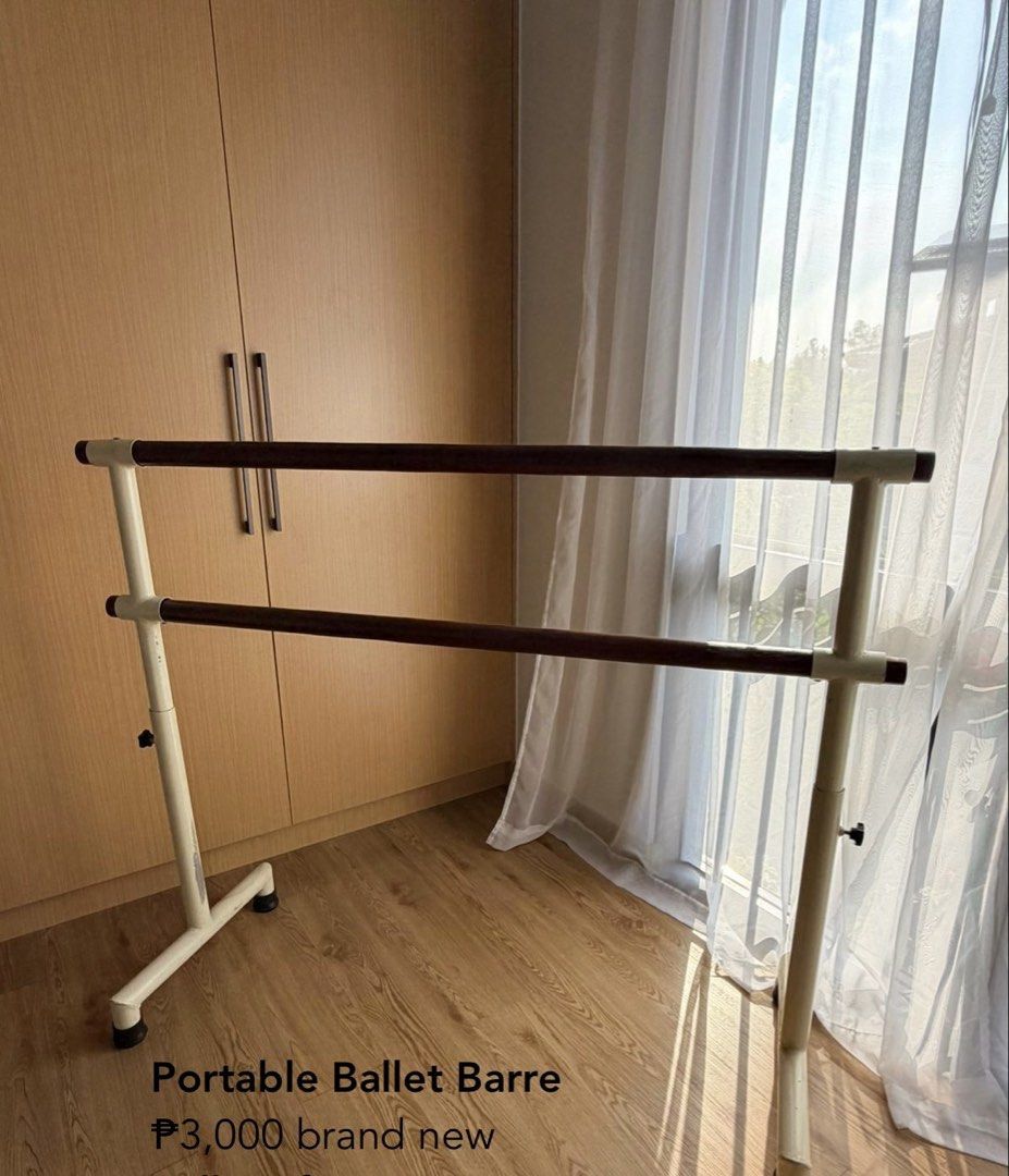 Portable Ballet Barre (Category: Other Sports Equipment and Supplies) located in Makati City. Submitted by andoypakoykoy (Listing ID 1470487991, Image 1). Description: Good as new Durable and easy to fold.