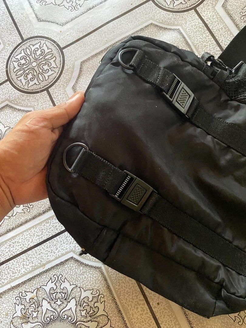 PORTER CROSS BODY BAG (Category: Sling Bags) located in Dipolog. Submitted by 2hccollective (Listing ID 1470386918, Image 3). Description: EXCELLENT CONDITION NO ISSUE.