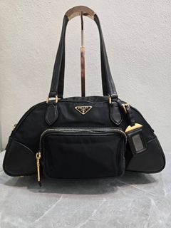 (Category: ) located in . Submitted by SecondhandItems97 (Listing ID 1470465940, Image 1). Description: .