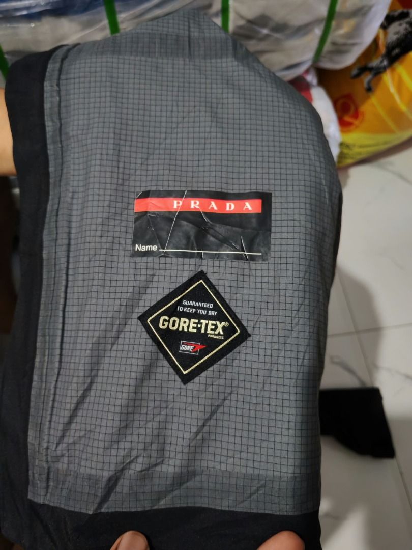 Prada Linea Rossa Gore-Tex technical jacket (Category: Coats, Jackets and Outerwear) located in Caloocan City. Submitted by raymonms (Listing ID 1470475191, Image 2). Description: .
