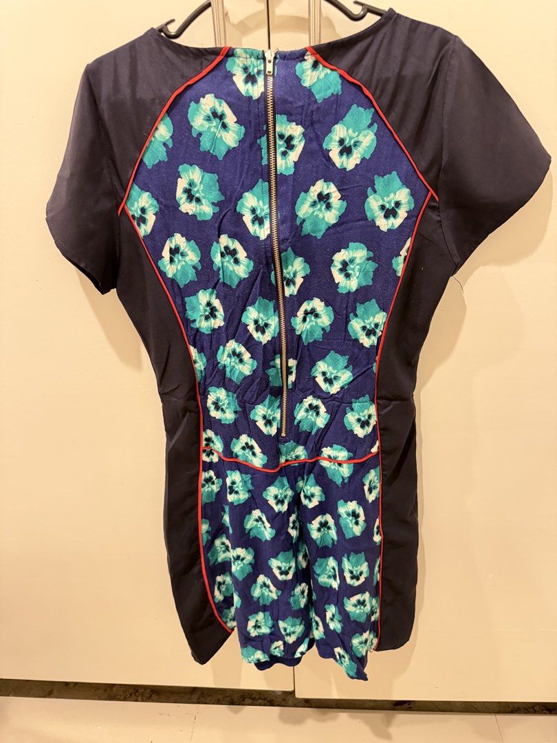 Pre loved branded dress (Category: Dresses) located in Leyte. Submitted by introvert_nanay.82 (Listing ID 1470419023, Image 1). Description: .