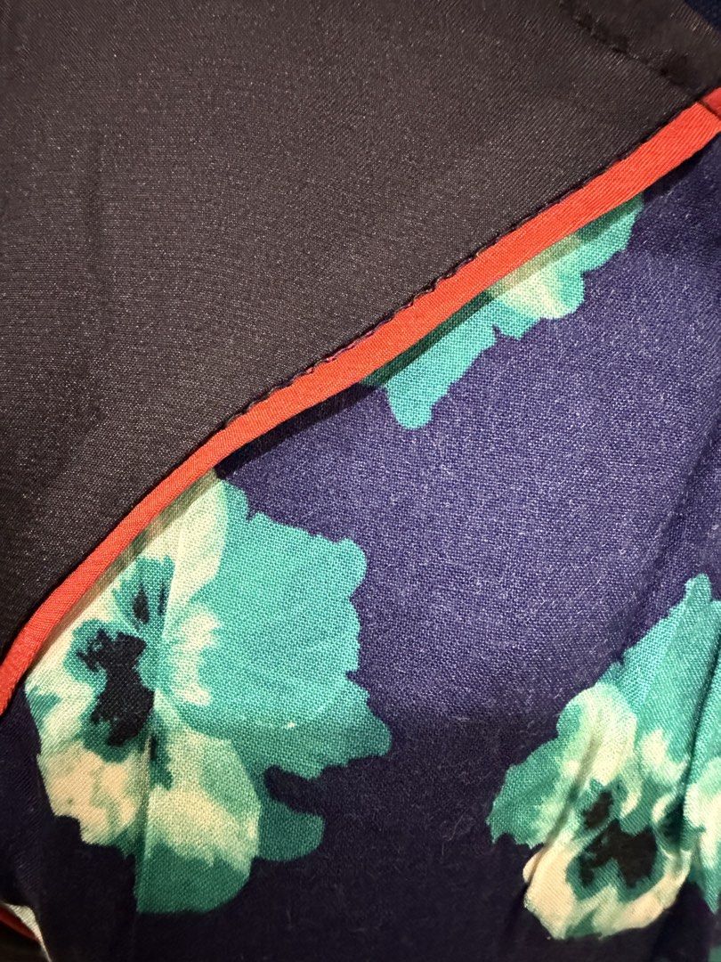 Pre loved branded dress (Category: Dresses) located in Leyte. Submitted by introvert_nanay.82 (Listing ID 1470419023, Image 3). Description: .