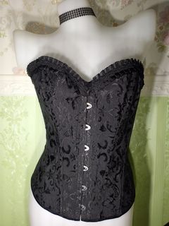 (Category: ) located in . Submitted by ms.happycorsets (Listing ID 1470458075, Image 1). Description: .