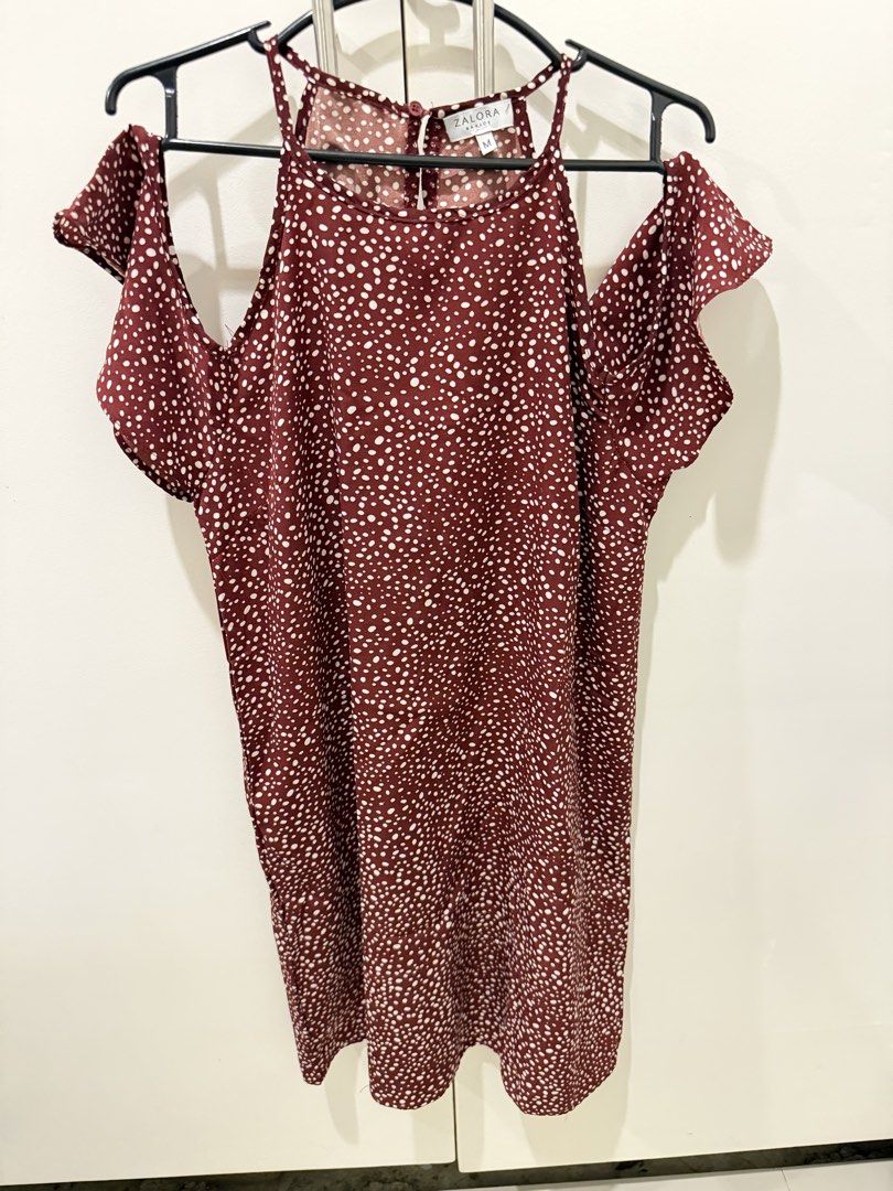 Preloved branded dress (Category: Dresses) located in Leyte. Submitted by introvert_nanay.82 (Listing ID 1470419631, Image 2). Description: .