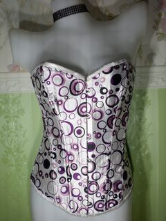 (Category: ) located in . Submitted by ms.happycorsets (Listing ID 1470460546, Image 1). Description: .