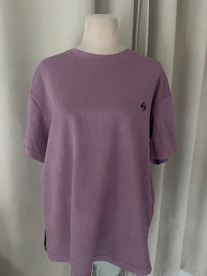 PREMIUM Oversized Dog EMBROID (Category: Shirts) located in Cainta. Submitted by zlove111 (Listing ID 1470456266, Image 1). Description: - Color: Lilac - Fit: Relaxed, oversized - Material: Nice heavy cotton for daily comfort - Design: Cute embroidered black dog graphic on left chest - Details: Thick ribbed crew neckline and split hem sides up to xl 22".