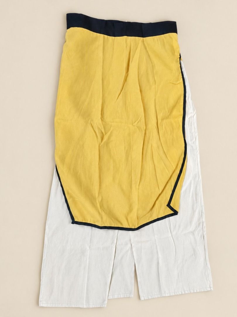 Premium Tricolor Skirt (Category: Skirts) located in Manila. Submitted by byjrb (Listing ID 1470412232, Image 1). Description: Size XS super ganda nito, premium na premium ang tela. .