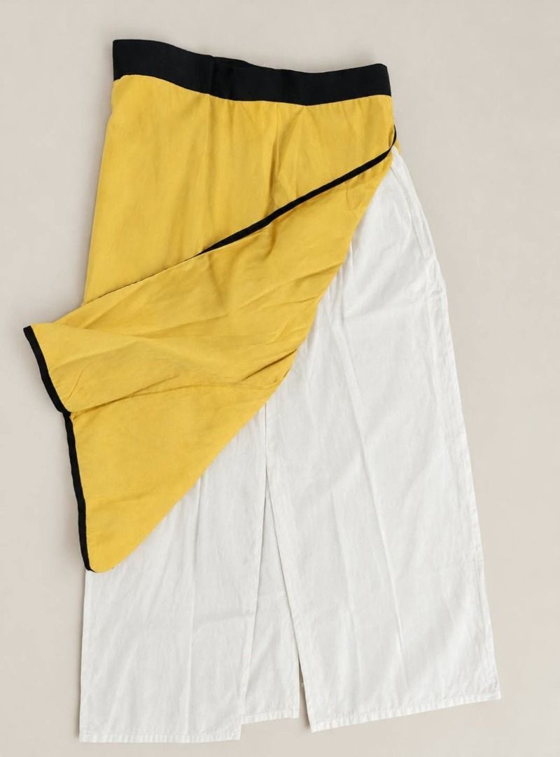Premium Tricolor Skirt (Category: Skirts) located in Manila. Submitted by byjrb (Listing ID 1470412232, Image 2). Description: Size XS super ganda nito, premium na premium ang tela. .