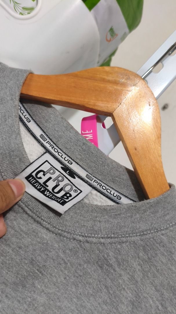 Proclub Crewnceck Pullover (Category: Coats, Jackets and Outerwear) located in Caloocan City. Submitted by lorkan04 (Listing ID 1470483203, Image 2). Description: Authentic No Major Flaws Excellent Condition Need Wash Only Large On tag.