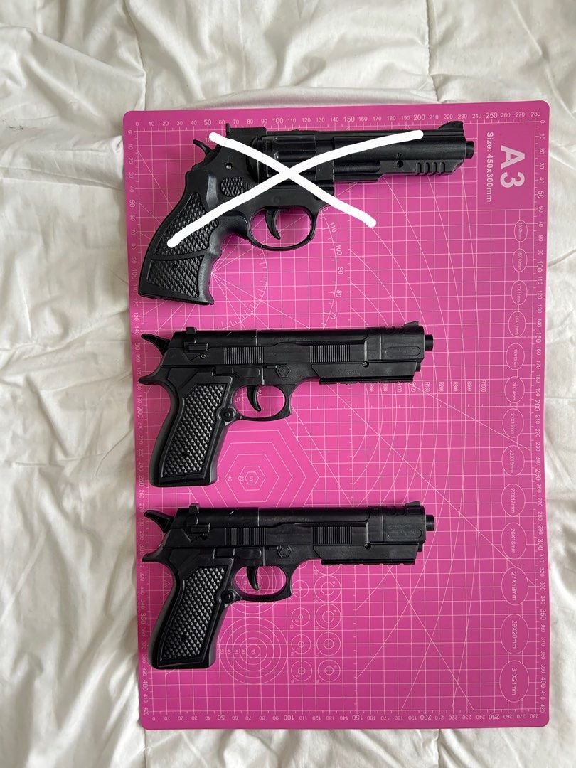 PROP TOY Black Plastic Toy Guns for Halloween costume police robber ...