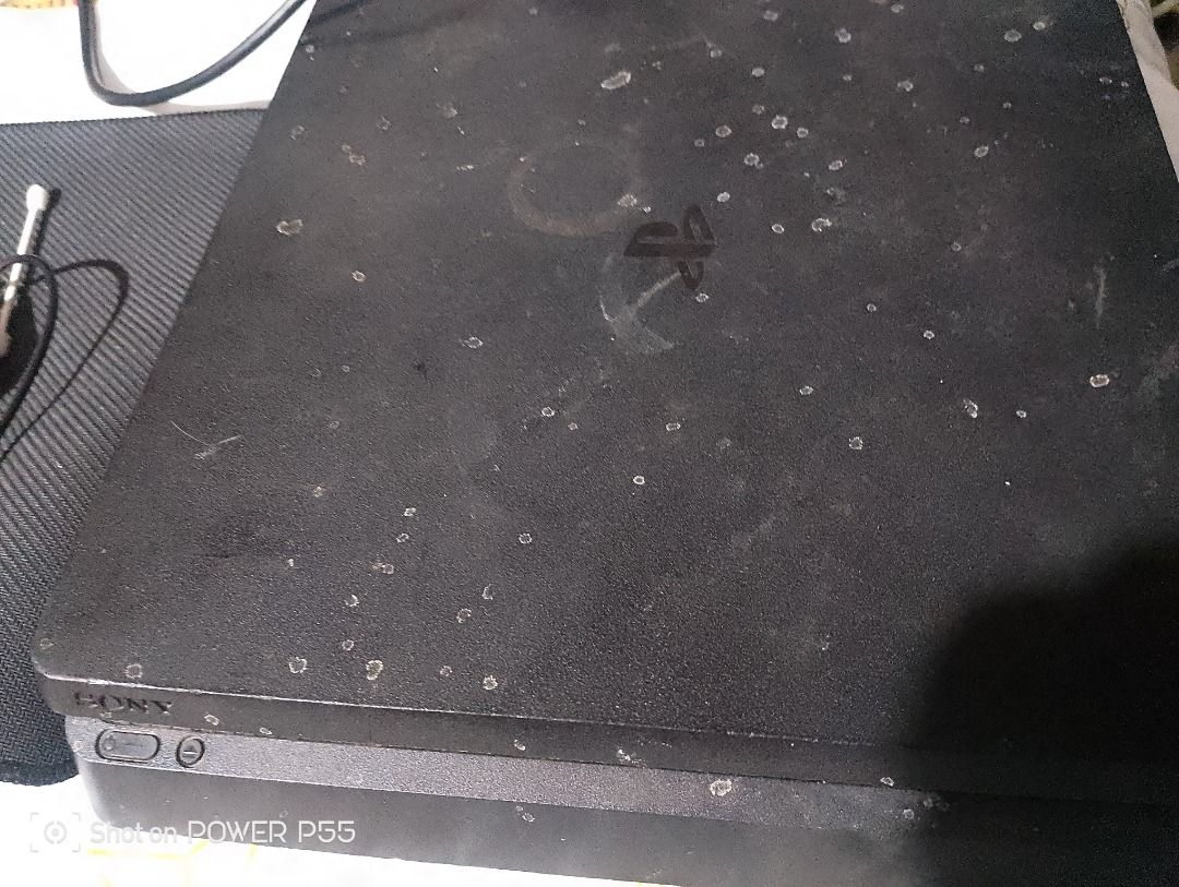PS4 (second hand) (Category: PlayStation) located in Caloocan City. Submitted by rafaels123 (Listing ID 1470445153, Image 3). Description: I don't know how to use it 🙏.