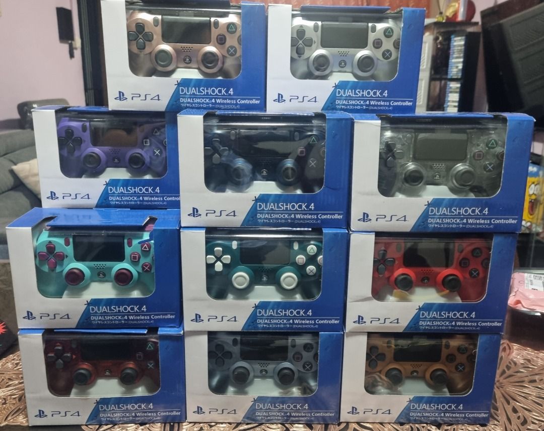 PS4 Wireless Controller (Category: Controllers) located in Singapore. Submitted by alrorschach (Listing ID 1470474855, Image 1). Description: Comes with charging cable. OEM. Ask for discount & you no longer exist to me..
