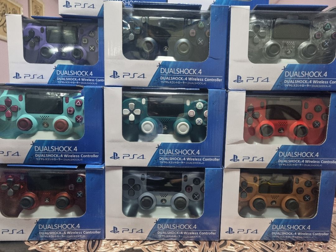 PS4 Wireless Controller (Category: Controllers) located in Singapore. Submitted by alrorschach (Listing ID 1470474855, Image 2). Description: Comes with charging cable. OEM. Ask for discount & you no longer exist to me..