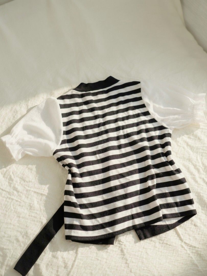 Puff Sleeve Top (Category: Blouses) located in Baras. Submitted by xixiisoy (Listing ID 1470395928, Image 3). Description: .