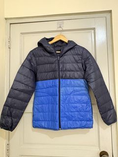 (Category: ) located in . Submitted by minimaliztcloset (Listing ID 1470375079, Image 1). Description: .