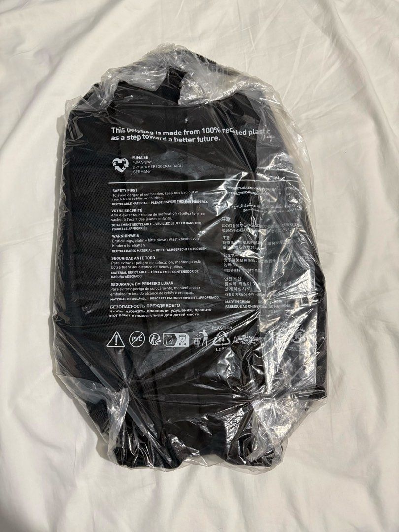 Puma Ferrari backpack (Category: Backpacks) located in Cavite. Submitted by ziongenmdse (Listing ID 1470465902, Image 2). Description: Brand new from Puma Store Large size 22L capacity.