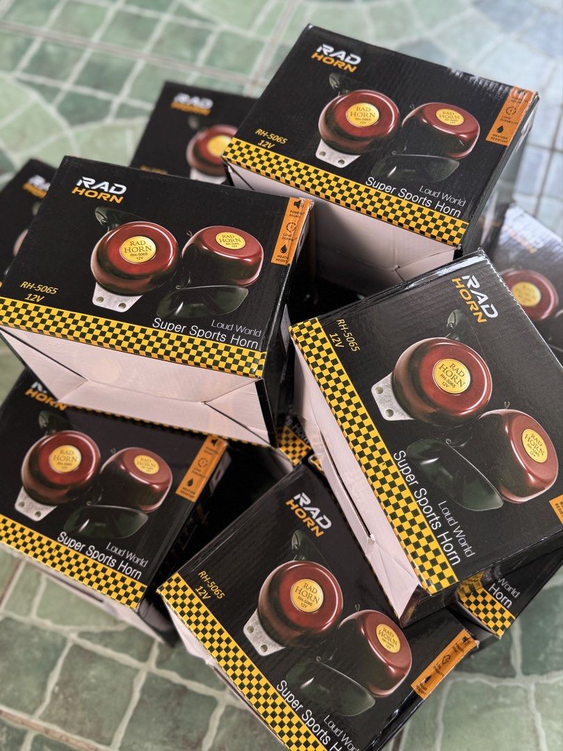 Rad Horn Japan (Category: Lightings, Horns, and other Electrical Parts and Accessories) located in Bulacan. Submitted by channochance (Listing ID 1470378672, Image 1). Description: P4,500 / set P3,500 bulk order min 5 sets Onhand Bulacan.