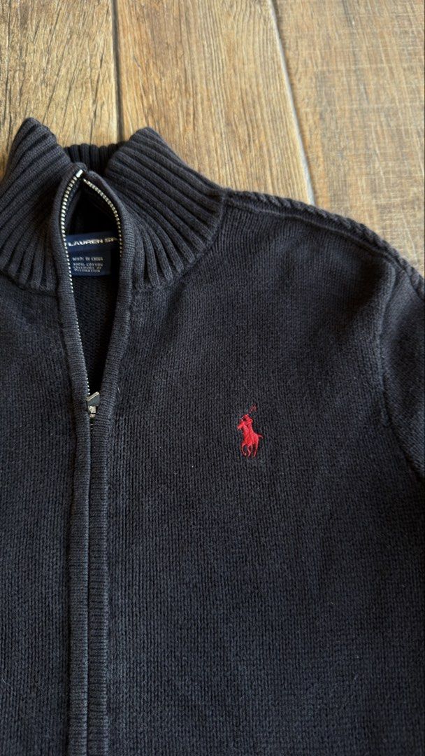 RALPH LAUREN KNITTED FULL ZIP JACKET (Category: Coats, Jackets and Outerwear) located in Manila. Submitted by urban-vintage_2 (Listing ID 1470391728, Image 2). Description: ISSUE: NONE (NEED WASH) MOP :GCASH (NO COD) SHIP VIA: LALAMOVE & J&T LOCATION: PASIG CITY LENGTH: 25 WIDTH : 20 .