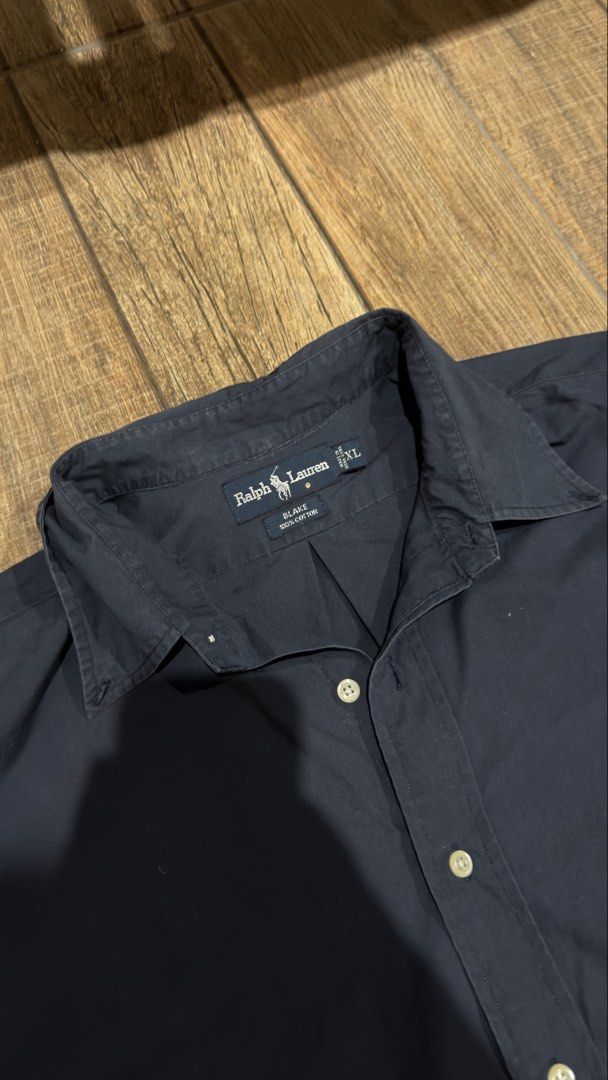 RALPH LAUREN NAVY BLUE (Category: Tshirts & Polo Shirts ) located in Manila. Submitted by urban-vintage_2 (Listing ID 1470453427, Image 3). Description: ISSUE: ISSUE FADE ON BOTTOMS (NEED WASH) MOP :GCASH (NO COD) SHIP VIA: LALAMOVE & J&T LOCATION: PASIG CITY LENGTH: 30 WIDTH : 25.