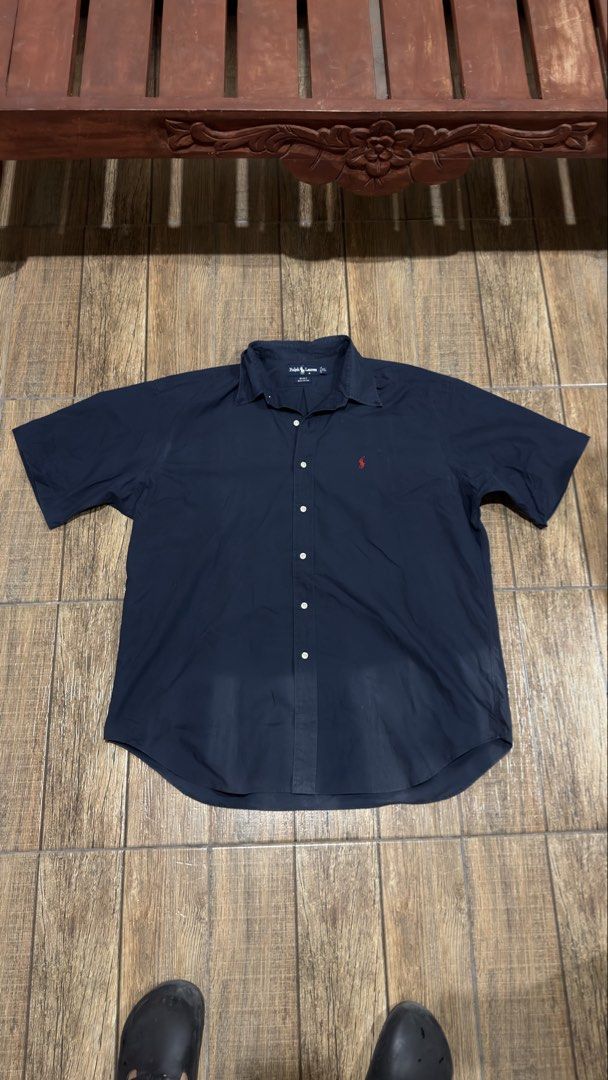 RALPH LAUREN NAVY BLUE (Category: Tshirts & Polo Shirts ) located in Manila. Submitted by urban-vintage_2 (Listing ID 1470453427, Image 1). Description: ISSUE: ISSUE FADE ON BOTTOMS (NEED WASH) MOP :GCASH (NO COD) SHIP VIA: LALAMOVE & J&T LOCATION: PASIG CITY LENGTH: 30 WIDTH : 25.
